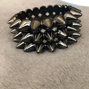 Spiked Bangle ✨